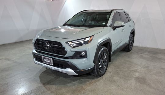 Toyota • RAV4
