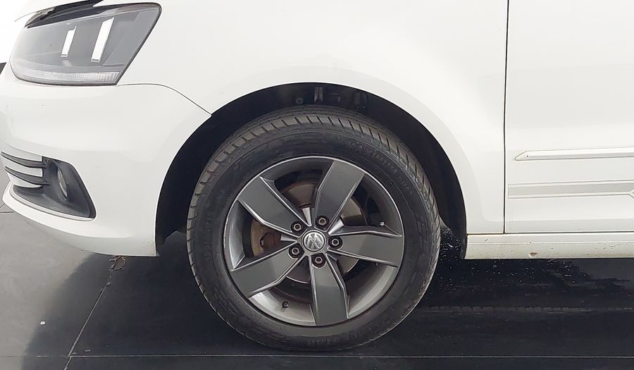 Volkswagen Fox 1.6 CONNECT Hatchback 2018