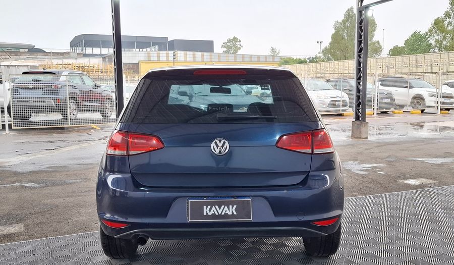 Volkswagen Golf 1.6 MPI TRENDLINE Hatchback 2017