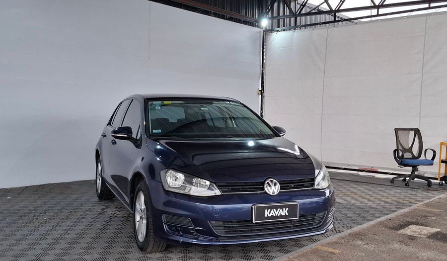 Volkswagen Golf 1.6 MPI TRENDLINE Hatchback 2017