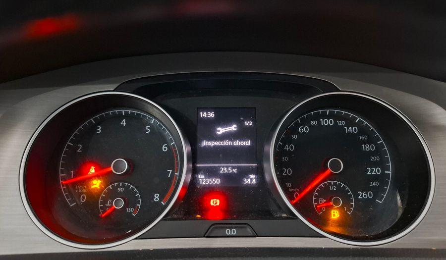 Volkswagen Golf 1.6 MPI TRENDLINE Hatchback 2017