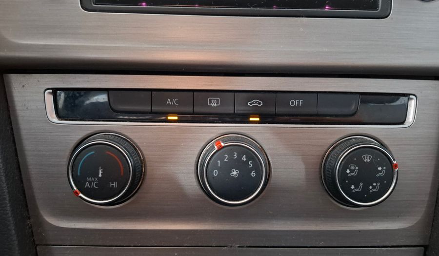 Volkswagen Golf 1.6 MPI TRENDLINE Hatchback 2017