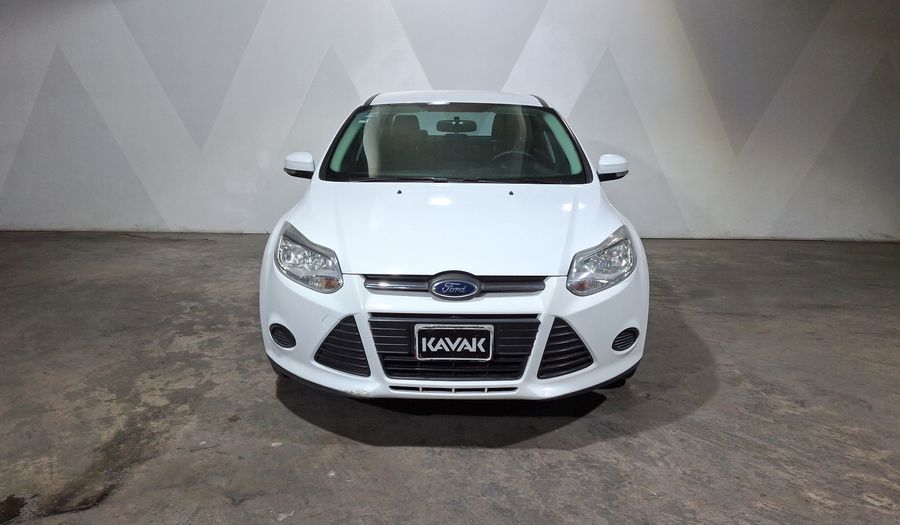 Ford Focus 2.0 AMBIENTE MT Sedan 2014