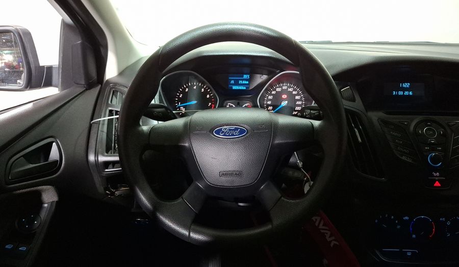 Ford Focus 2.0 AMBIENTE MT Sedan 2014