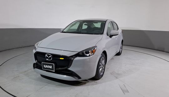 Mazda • Mazda 2