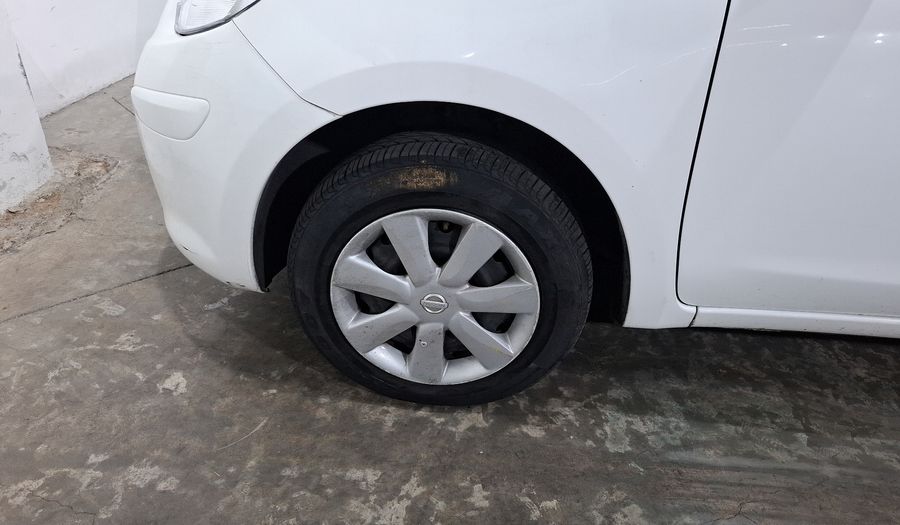 Nissan March 1.6 ACTIVE MT Hatchback 2015