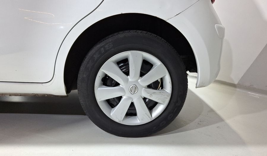 Nissan March 1.6 ACTIVE MT Hatchback 2015