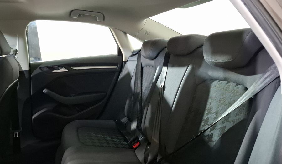 Audi A3 1.8 TFSI AMBIENTE S TRONIC Sedan 2016