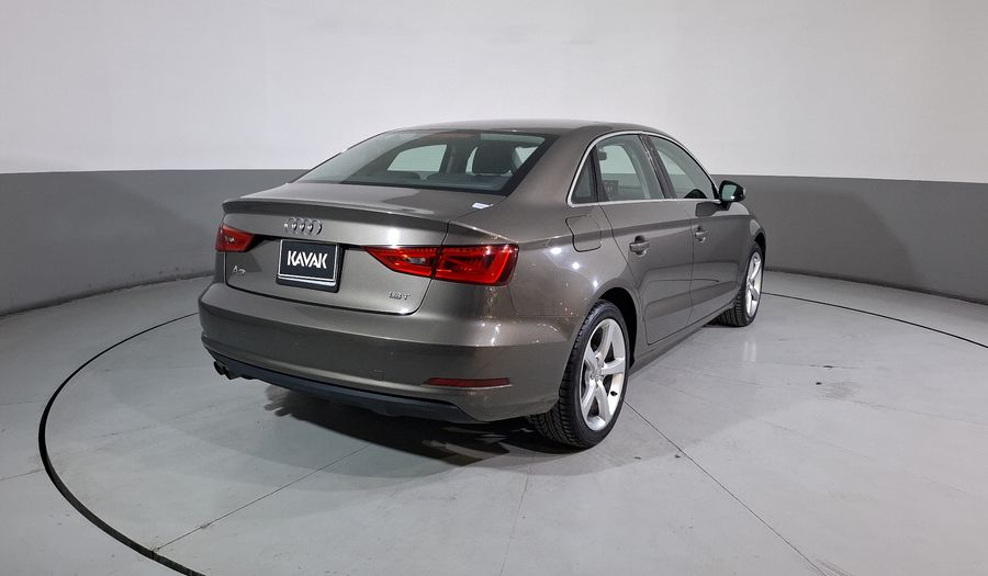 Audi A3 1.8 TFSI AMBIENTE S TRONIC Sedan 2016