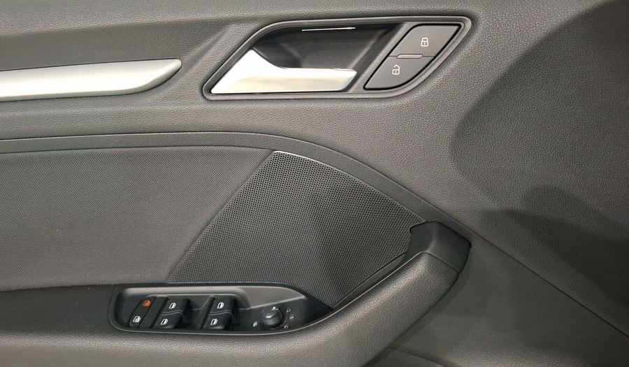 Audi A3 1.8 TFSI AMBIENTE S TRONIC Sedan 2016