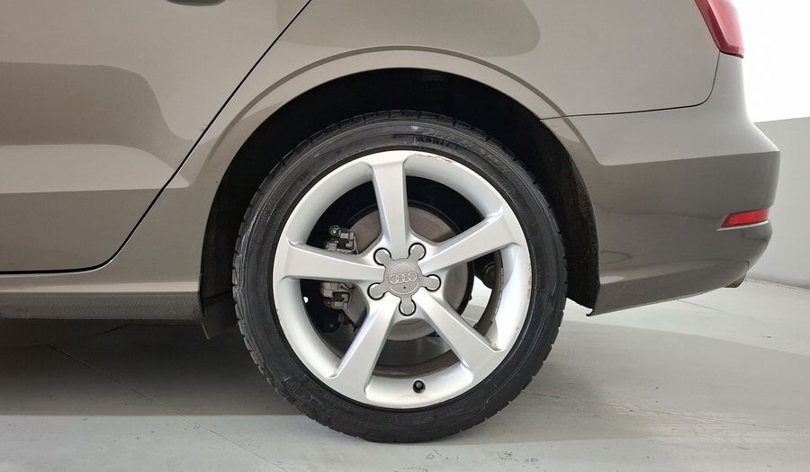 Audi A3 1.8 TFSI AMBIENTE S TRONIC Sedan 2016