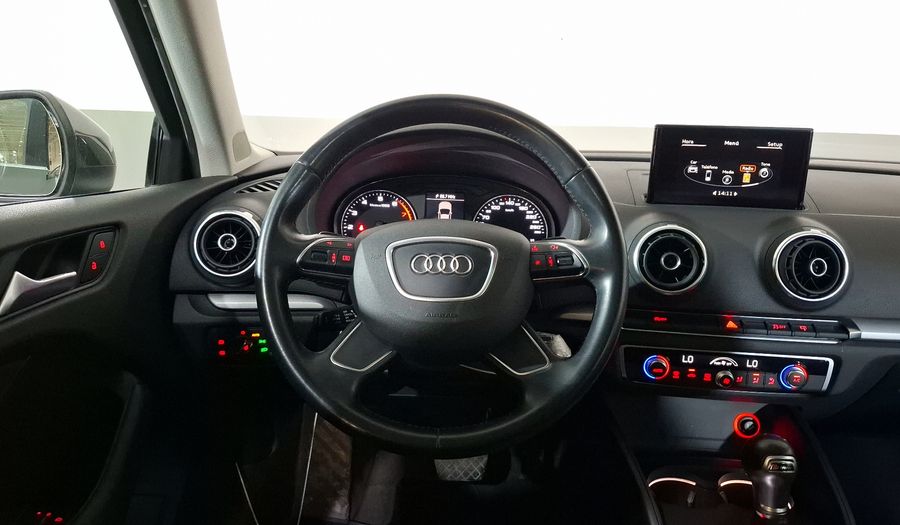 Audi A3 1.8 TFSI AMBIENTE S TRONIC Sedan 2016