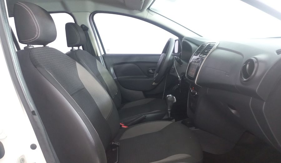 Renault Sandero 1.6 EXPRESSION AT Hatchback 2017