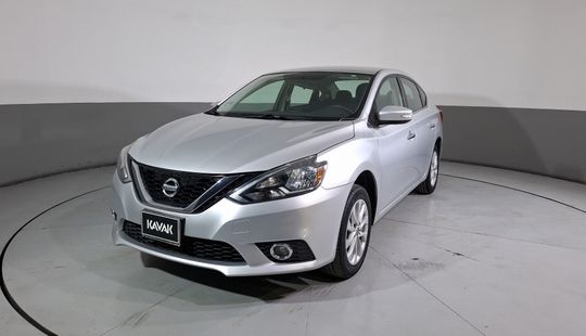 Nissan • Sentra