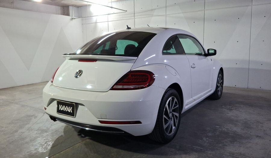 Volkswagen Beetle 2.5 SOUND AUTO Hatchback 2018