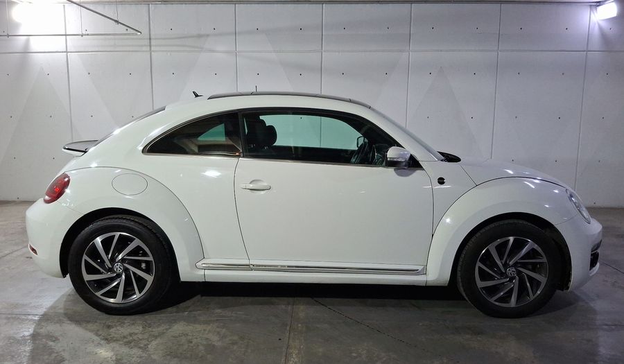Volkswagen Beetle 2.5 SOUND AUTO Hatchback 2018