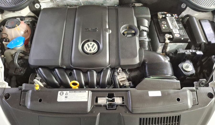 Volkswagen Beetle 2.5 SOUND AUTO Hatchback 2018