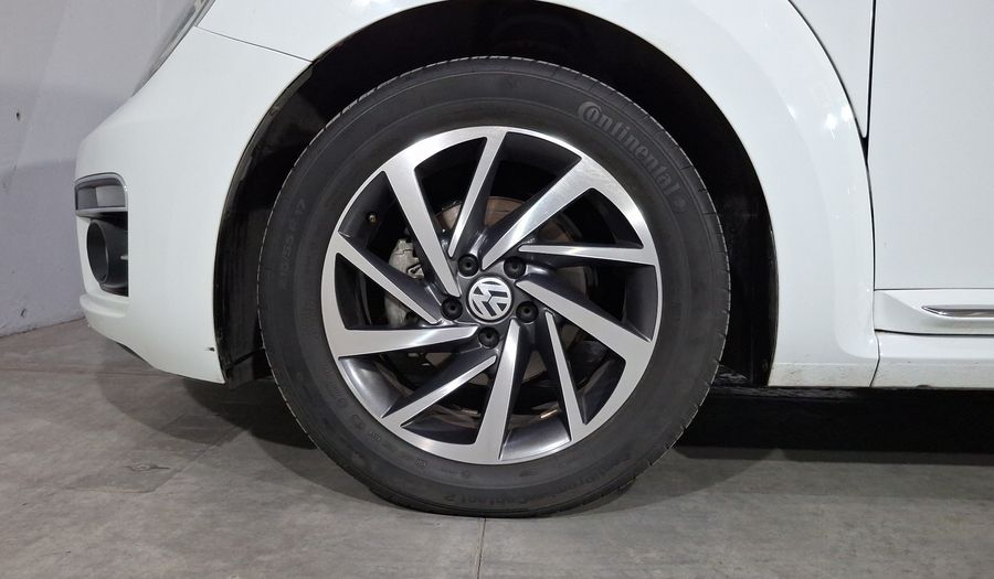 Volkswagen Beetle 2.5 SOUND AUTO Hatchback 2018