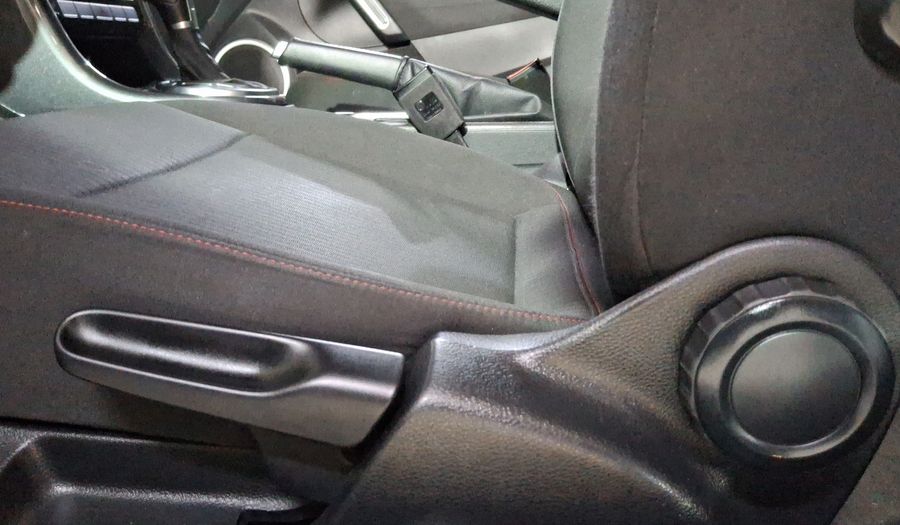 Volkswagen Beetle 2.5 SOUND AUTO Hatchback 2018