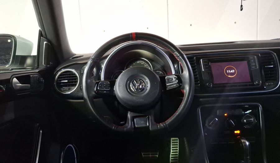 Volkswagen Beetle 2.5 SOUND AUTO Hatchback 2018