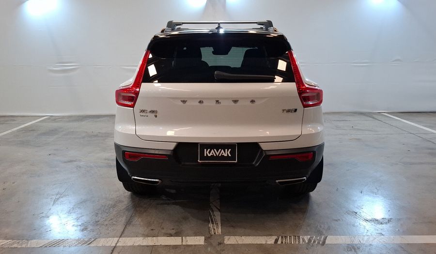 Volvo Xc40 2.0 T5 R-DESIGN AUTO 4WD Suv 2020