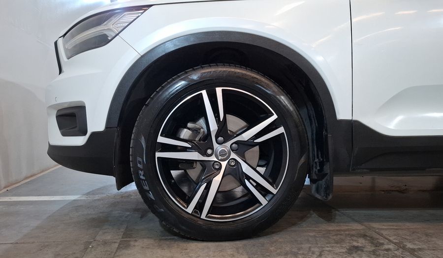 Volvo Xc40 2.0 T5 R-DESIGN AUTO 4WD Suv 2020