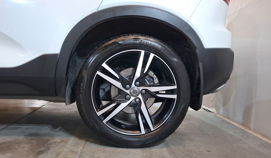 Volvo Xc40 2.0 T5 R-DESIGN AUTO 4WD Suv 2020