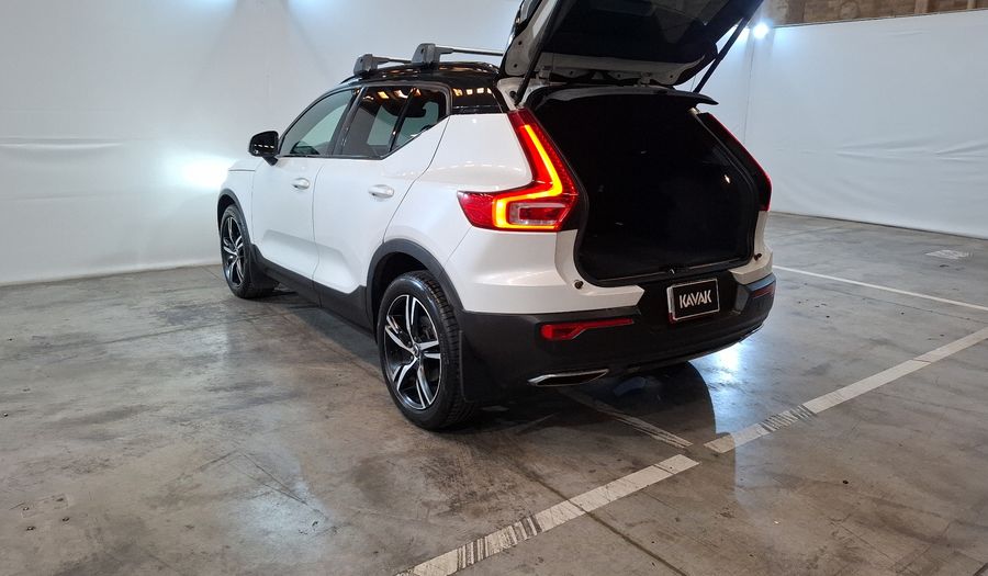 Volvo Xc40 2.0 T5 R-DESIGN AUTO 4WD Suv 2020