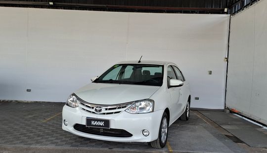 Toyota • Etios