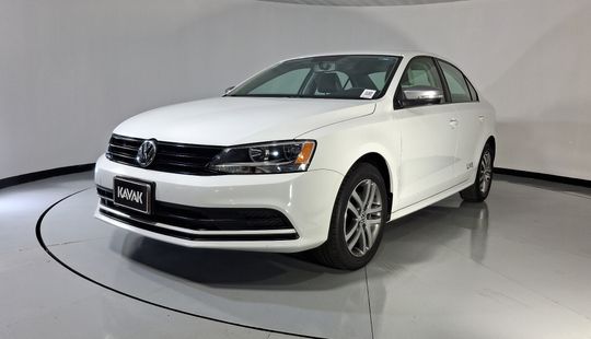 Volkswagen • Jetta
