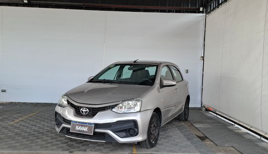Toyota • Etios