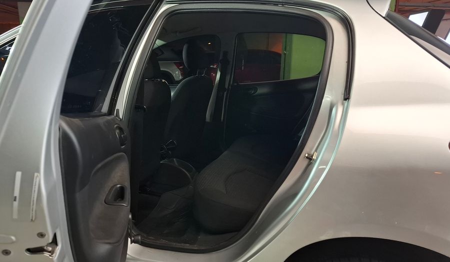 Peugeot 207 1.4 ACTIVE Hatchback 2014