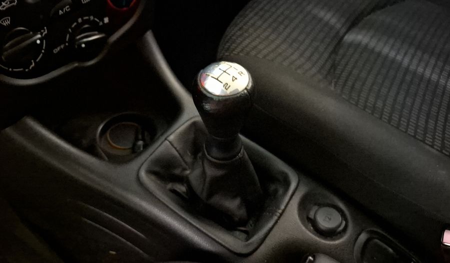 Peugeot 207 1.4 ACTIVE Hatchback 2014