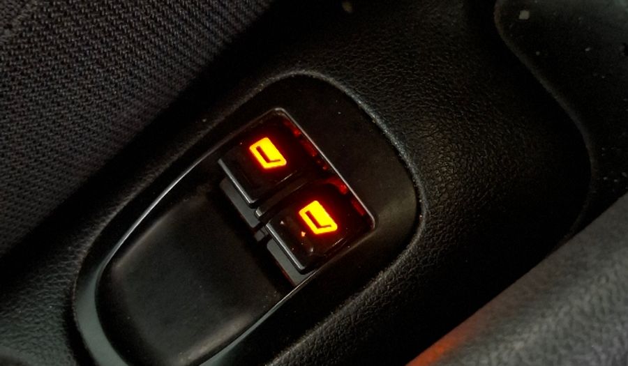 Peugeot 207 1.4 ACTIVE Hatchback 2014