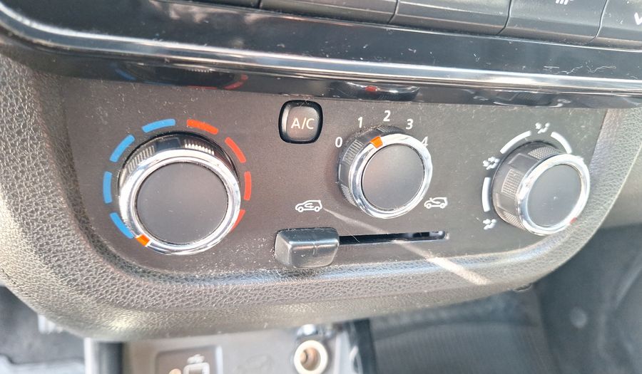 Renault Kwid 1.0 INTENS Hatchback 2021