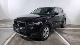 Volvo • XC40