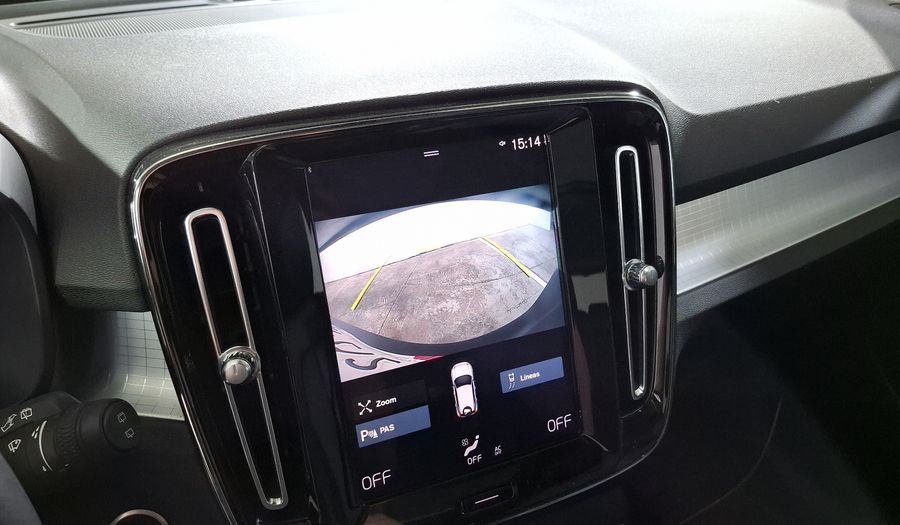 Volvo Xc40 2.0 T4 MOMENTUM AUTO Suv 2021