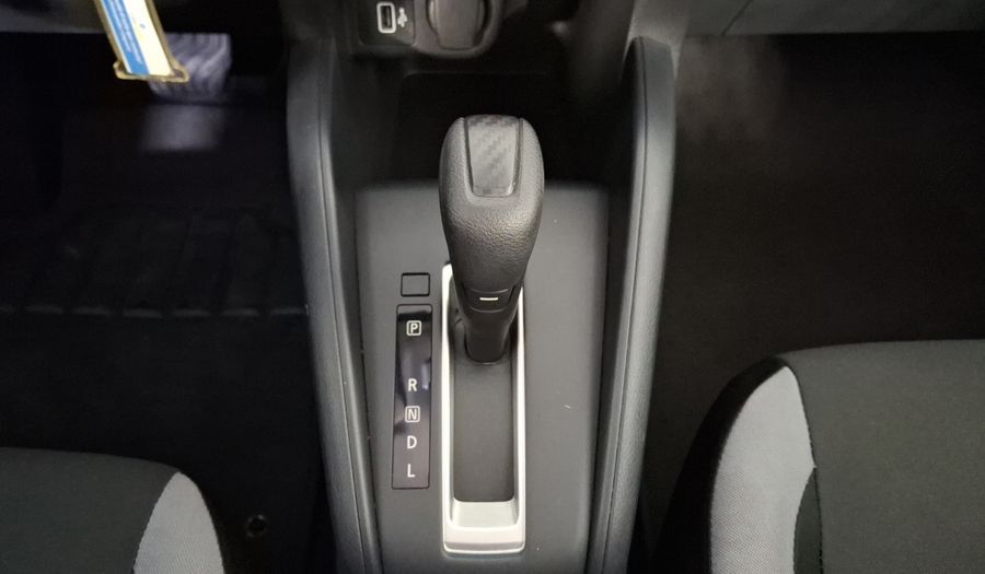 Nissan Versa 1.6 SENSE CVT Sedan 2025