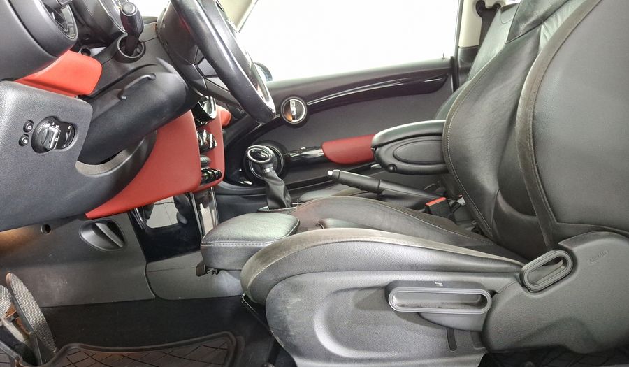 Mini Cooper 1.5 COOPER PEPPER AUTO Hatchback 2018