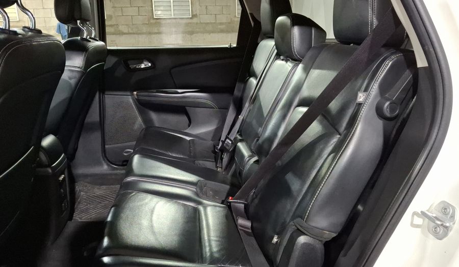 Dodge Journey 2.4 SXT+ 7 LUJO Suv 2016