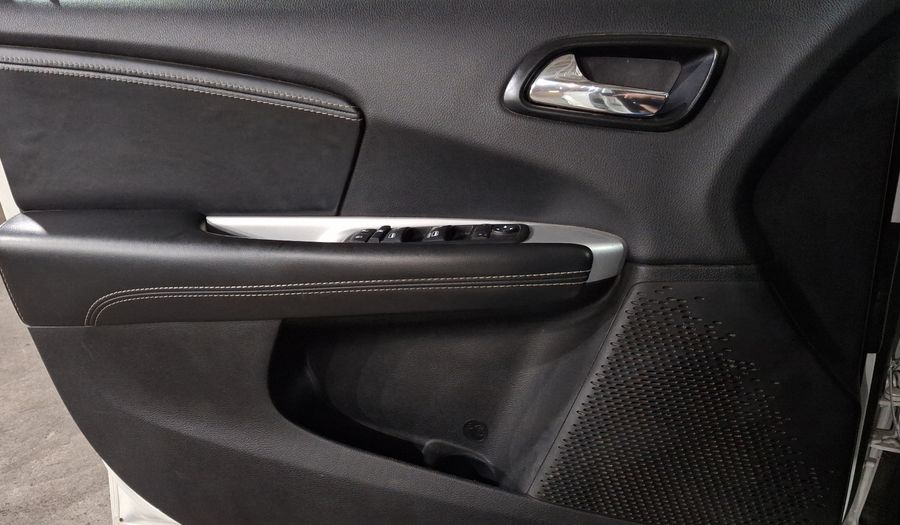 Dodge Journey 2.4 SXT+ 7 LUJO Suv 2016