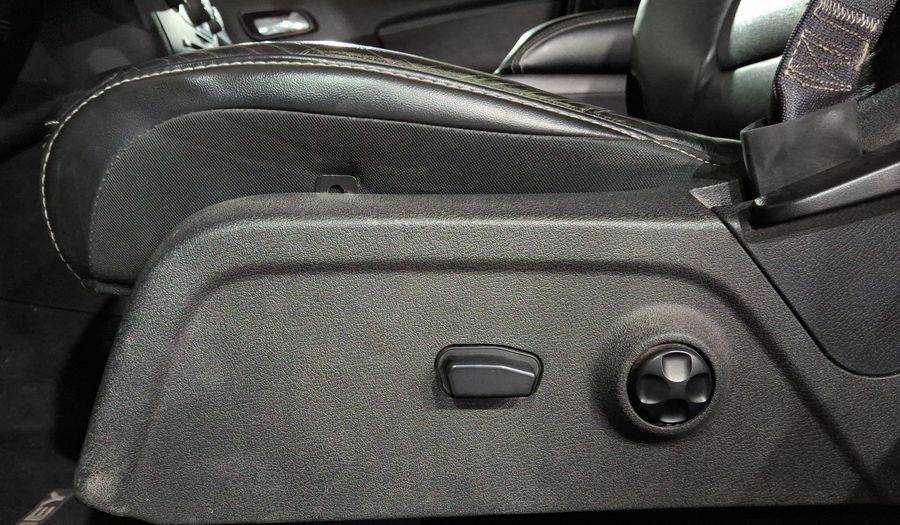 Dodge Journey 2.4 SXT+ 7 LUJO Suv 2016