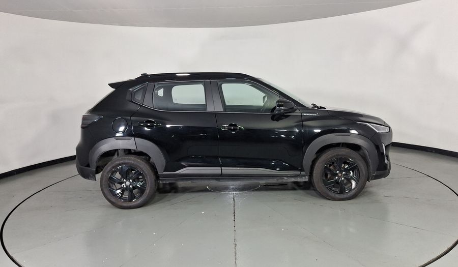 Nissan Magnite 1.0 ADVANCE DARK ARMOUR CVT Suv 2026