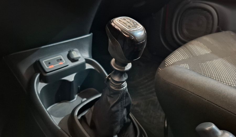 Fiat Mobi 1.0 EASY TOP Hatchback 2017