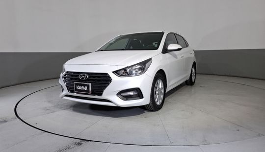 Hyundai • Accent