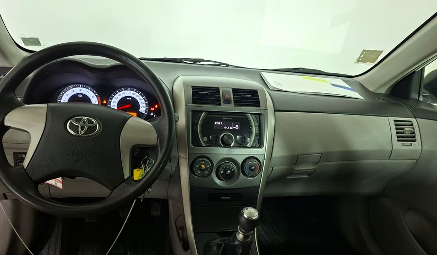 Toyota Corolla 1.6 GLI Sedan 2013