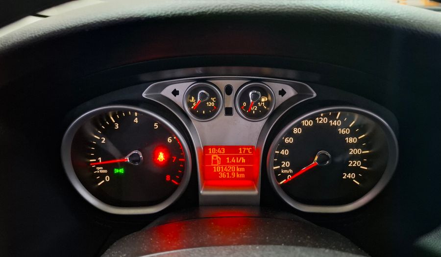 Ford Focus 1.6 TREND Sedan 2014