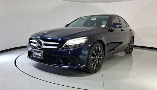 Mercedes Benz • Clase C