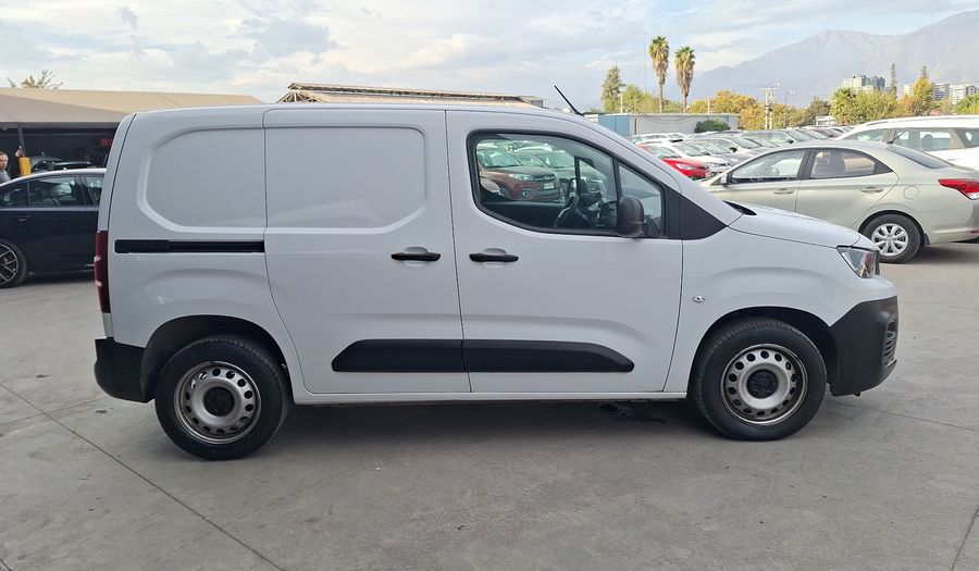 Peugeot Partner 1.5 BLUEHDI 100 HP L1 Van 2023