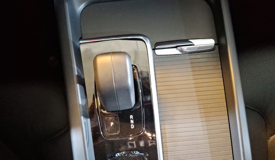 Volvo Xc60 2.0 B5 MHEV MOMENTUM AUTO AWD Suv 2022